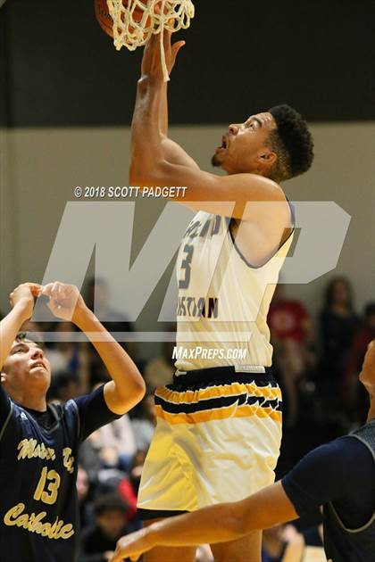 Thumbnail 3 in Mater Dei Catholic @ Rancho Christian (Rancho Christian Basketball Showcase) photogallery.