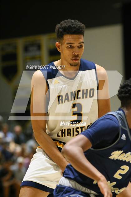 Thumbnail 2 in Mater Dei Catholic @ Rancho Christian (Rancho Christian Basketball Showcase) photogallery.