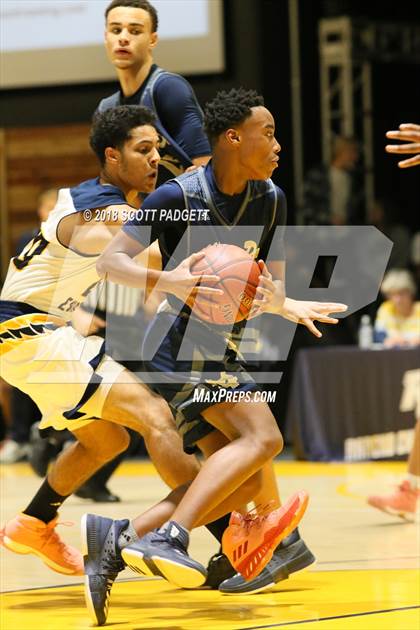 Thumbnail 2 in Mater Dei Catholic @ Rancho Christian (Rancho Christian Basketball Showcase) photogallery.