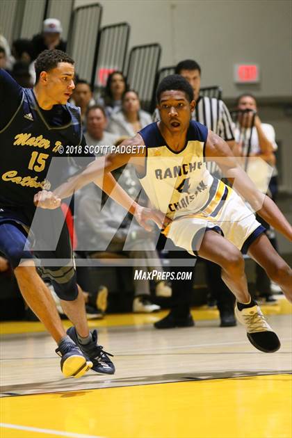 Thumbnail 2 in Mater Dei Catholic @ Rancho Christian (Rancho Christian Basketball Showcase) photogallery.