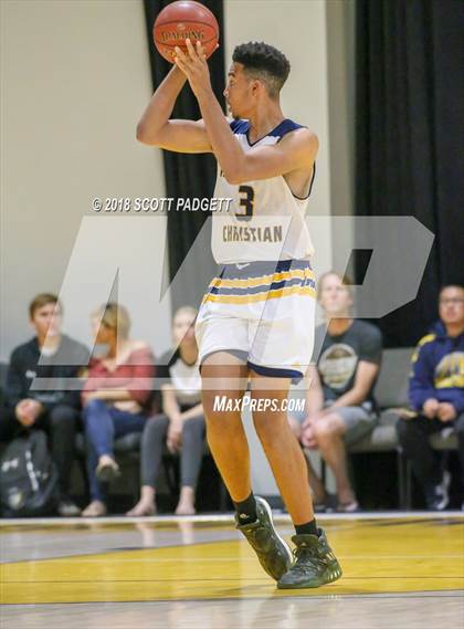 Thumbnail 2 in Mater Dei Catholic @ Rancho Christian (Rancho Christian Basketball Showcase) photogallery.