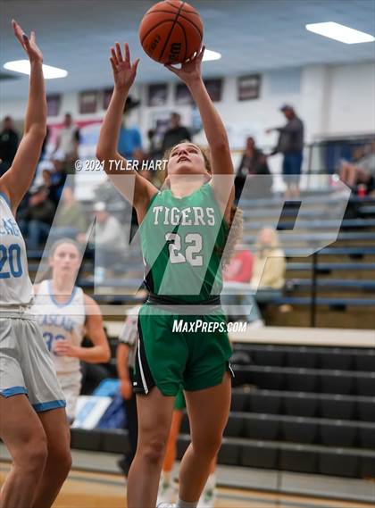 Thumbnail 2 in Triton Central @ Cascade photogallery.