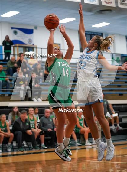 Thumbnail 1 in Triton Central @ Cascade photogallery.