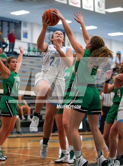 Thumbnail 2 in Triton Central @ Cascade photogallery.