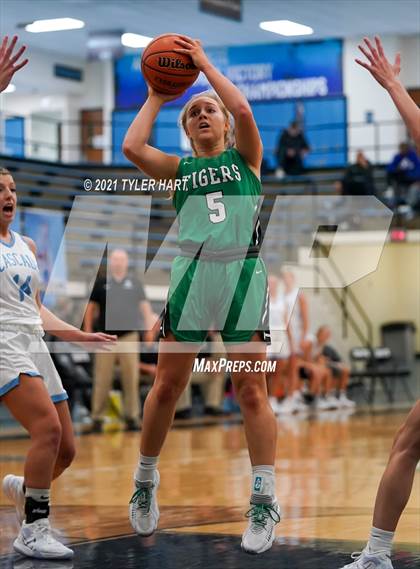 Thumbnail 2 in Triton Central @ Cascade photogallery.