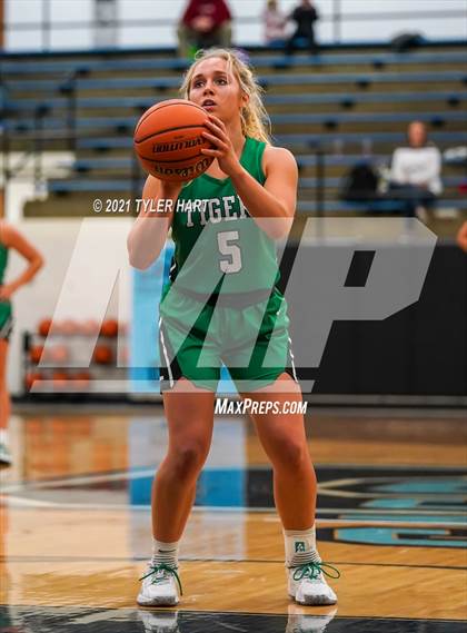 Thumbnail 3 in Triton Central @ Cascade photogallery.