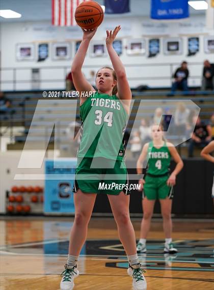 Thumbnail 3 in Triton Central @ Cascade photogallery.