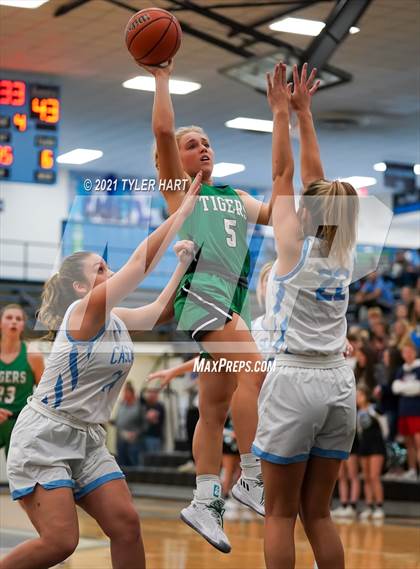 Thumbnail 2 in Triton Central @ Cascade photogallery.