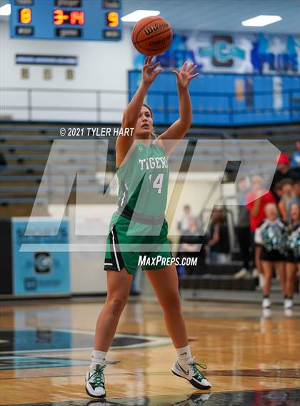 Thumbnail 3 in Triton Central @ Cascade photogallery.