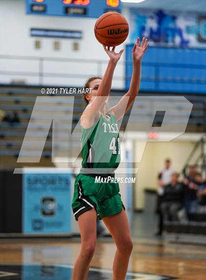 Thumbnail 3 in Triton Central @ Cascade photogallery.