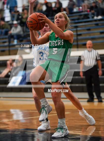 Thumbnail 1 in Triton Central @ Cascade photogallery.