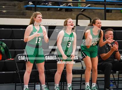 Thumbnail 1 in Triton Central @ Cascade photogallery.
