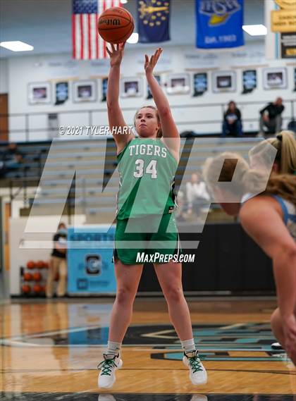 Thumbnail 3 in Triton Central @ Cascade photogallery.