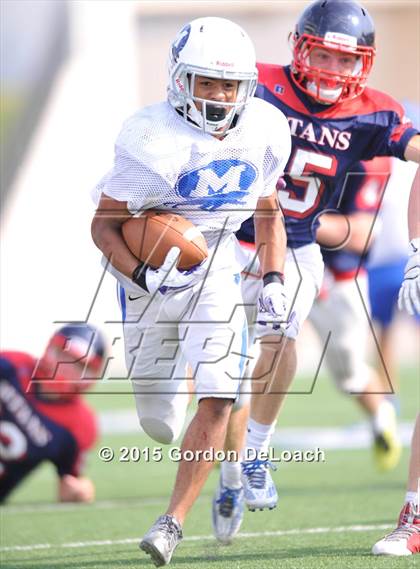 Thumbnail 1 in Midlothian vs. Frisco Centennial (Scrimmage) photogallery.