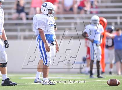 Thumbnail 1 in Midlothian vs. Frisco Centennial (Scrimmage) photogallery.