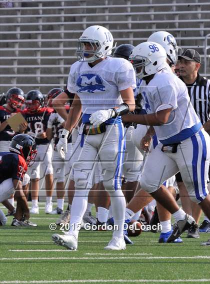 Thumbnail 2 in Midlothian vs. Frisco Centennial (Scrimmage) photogallery.