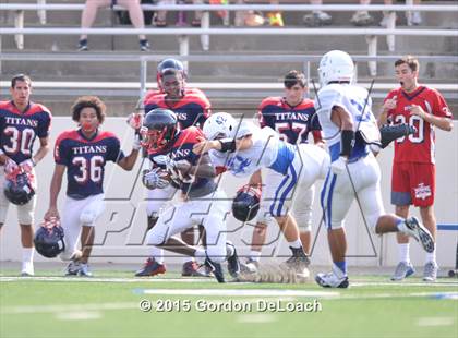 Thumbnail 1 in Midlothian vs. Frisco Centennial (Scrimmage) photogallery.
