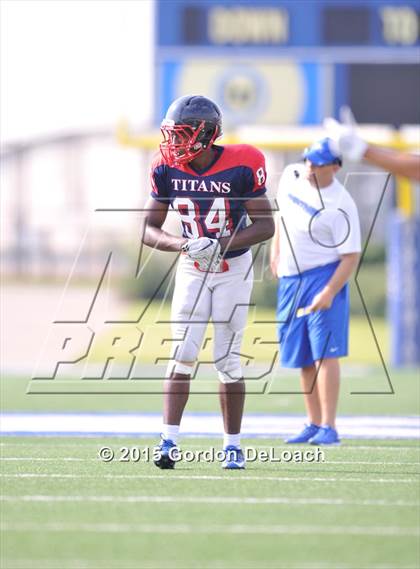 Thumbnail 3 in Midlothian vs. Frisco Centennial (Scrimmage) photogallery.