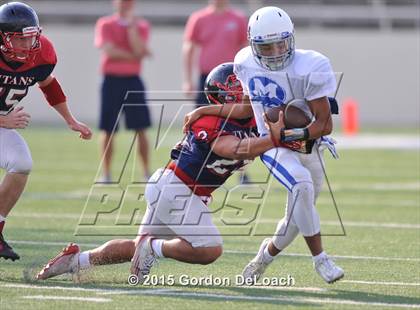 Thumbnail 2 in Midlothian vs. Frisco Centennial (Scrimmage) photogallery.