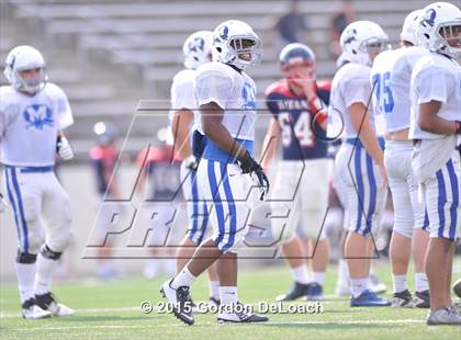 Thumbnail 3 in Midlothian vs. Frisco Centennial (Scrimmage) photogallery.