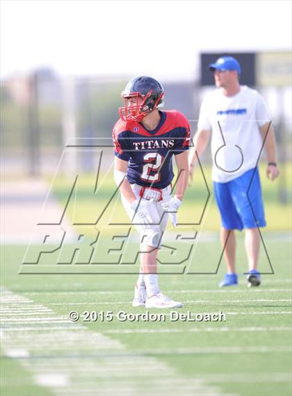 Thumbnail 1 in Midlothian vs. Frisco Centennial (Scrimmage) photogallery.