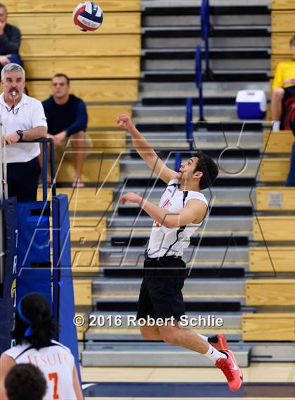 Thumbnail 3 in Jesuit @ Oak Ridge photogallery.