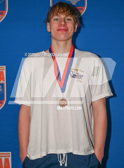 Thumbnail 1 in NCHSAA 4A Finals (Awards) photogallery.