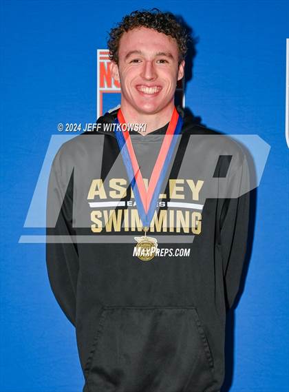 Thumbnail 1 in NCHSAA 4A Finals (Awards) photogallery.
