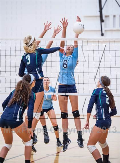 Thumbnail 1 in ThunderRidge vs. Ralston Valley (Smoky Hill Buff Classic) photogallery.