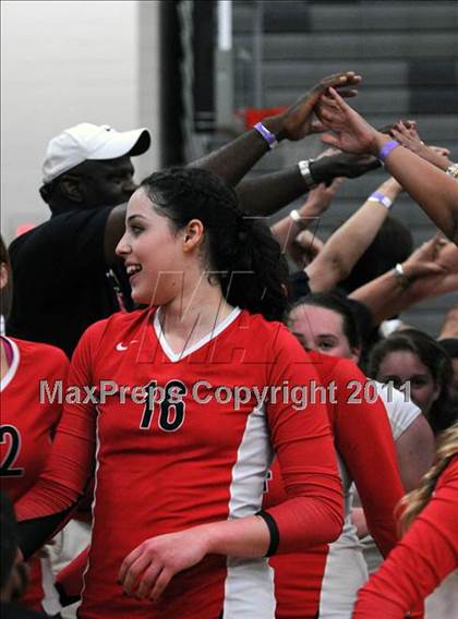 Thumbnail 1 in  La Costa Canyon vs. Harvard-Westlake (2010 Durango Fall Classic) photogallery.