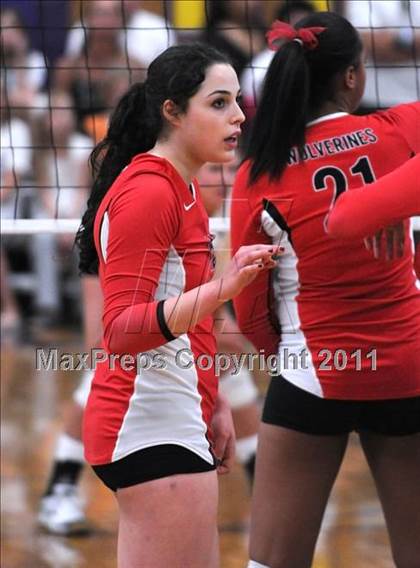 Thumbnail 1 in  La Costa Canyon vs. Harvard-Westlake (2010 Durango Fall Classic) photogallery.