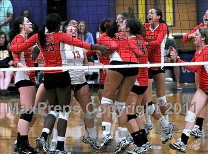Thumbnail 2 in  La Costa Canyon vs. Harvard-Westlake (2010 Durango Fall Classic) photogallery.