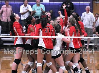 Thumbnail 3 in  La Costa Canyon vs. Harvard-Westlake (2010 Durango Fall Classic) photogallery.