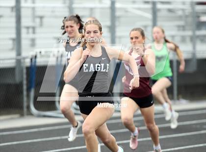 Thumbnail 1 in Wes Lowe Invitational Track Meet photogallery.