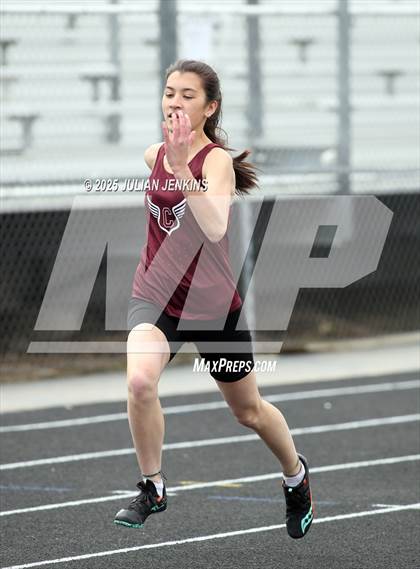 Thumbnail 1 in Wes Lowe Invitational Track Meet photogallery.