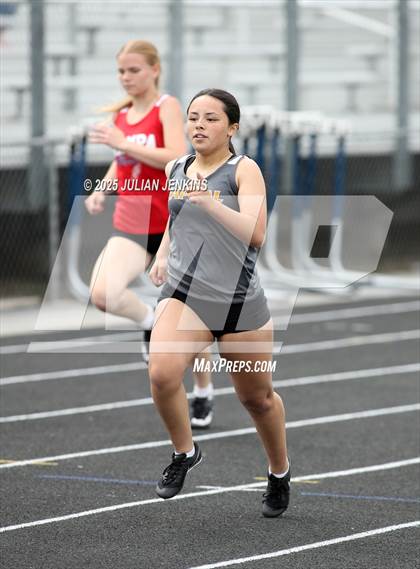 Thumbnail 2 in Wes Lowe Invitational Track Meet photogallery.