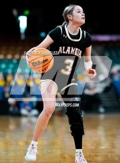 Thumbnail 3 in Alamosa vs. Holy Family (CHSAA 4A Great 8) photogallery.