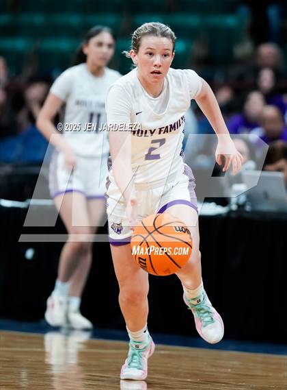 Thumbnail 3 in Alamosa vs. Holy Family (CHSAA 4A Great 8) photogallery.
