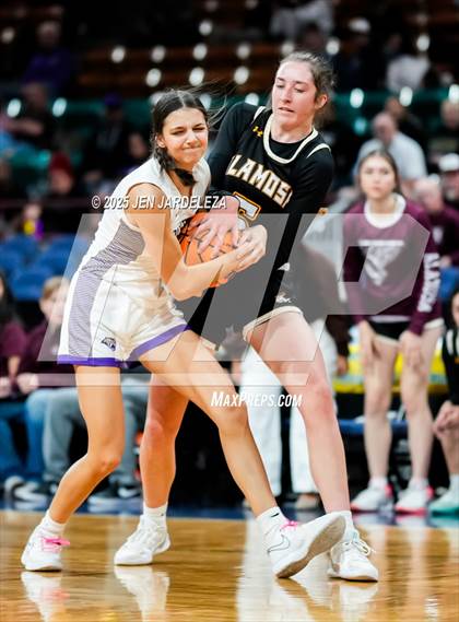 Thumbnail 3 in Alamosa vs. Holy Family (CHSAA 4A Great 8) photogallery.
