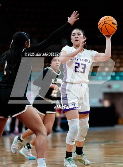 Thumbnail 2 in Alamosa vs. Holy Family (CHSAA 4A Great 8) photogallery.