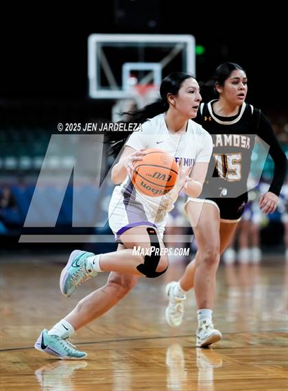 Thumbnail 2 in Alamosa vs. Holy Family (CHSAA 4A Great 8) photogallery.