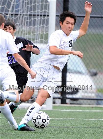 Thumbnail 1 in Lancaster Catholic @ Lancaster Mennonite photogallery.
