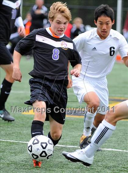 Thumbnail 3 in Lancaster Catholic @ Lancaster Mennonite photogallery.