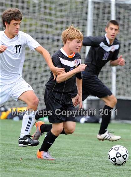 Thumbnail 2 in Lancaster Catholic @ Lancaster Mennonite photogallery.