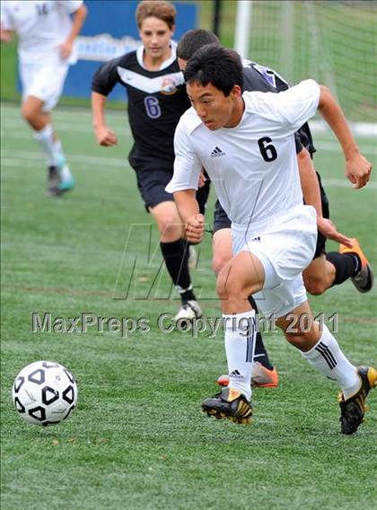 Thumbnail 2 in Lancaster Catholic @ Lancaster Mennonite photogallery.