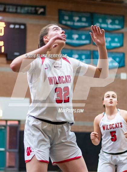 Thumbnail 2 in Mount Si vs. Chaparral (Nike Tournament of Champions) photogallery.