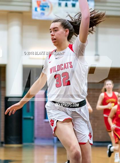 Thumbnail 1 in Mount Si vs. Chaparral (Nike Tournament of Champions) photogallery.
