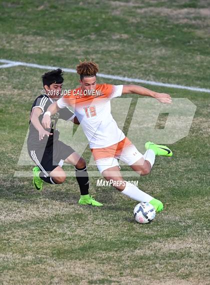 Thumbnail 3 in Edison [Thomas A.] vs Madison (NEISD Tournament) photogallery.