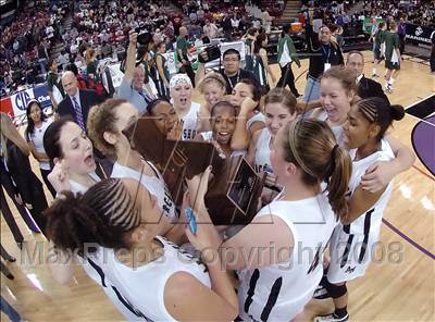 Thumbnail 3 in Mira Costa vs. Archbishop Mitty (CIF State D2 Final) photogallery.