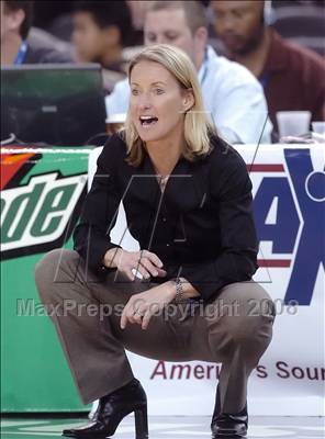 Thumbnail 2 in Mira Costa vs. Archbishop Mitty (CIF State D2 Final) photogallery.